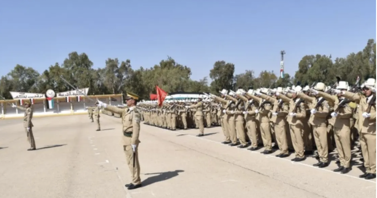 قتلى وجرحى في هجوم مسيّرات استهدف كلية عسكرية في حمص... وتعتيم حول مصير وزير الدفاع! 