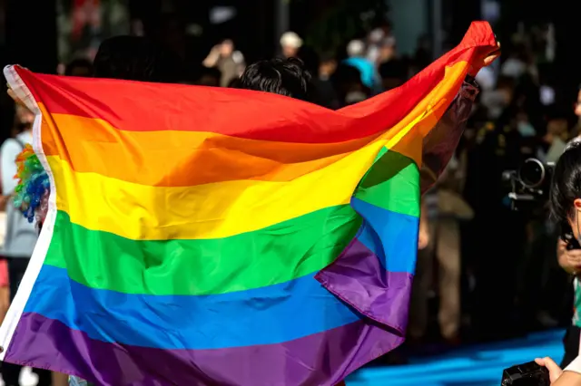 مخاوف المثليين السوريين من الإدارة الجديدة.. "هل نرجم حتى الموت؟"