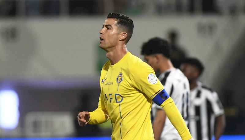 "تصرّفات قلة أدب".. جدل رونالدو مستمر في السعودية