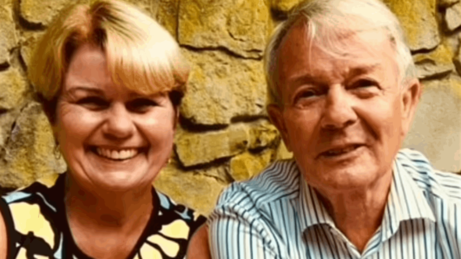 تشاجرا حول جهاز التحكم عن بعد... "قاتلة البيجامة": قتلت زوجي ولا أمانع من طعنه مجددًا