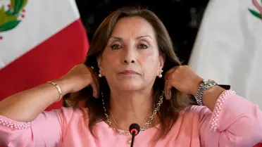 أزمة سياسية في البيرو والسبب.. عملية تجميل أنف الرئيسة 