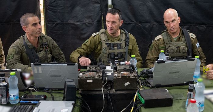 رئيس الأركان الإسرائيلي من الحدود اللبنانية - الإسرائيلية يهدد بالوصول الى"حصن" نصر الله!