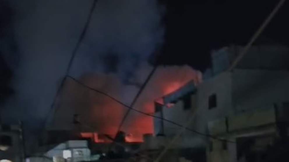    13 قتيلًا في عين الحلوة... استهداف إسرائيلي غير مسبوق لمخيّم فلسطيني