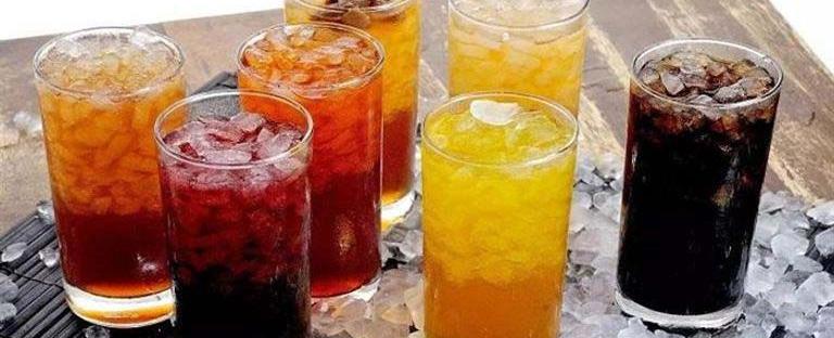 لصحة قلبك.. تجنّب المشروبات الغازية واستعض عنها بالبوظة والشوكولا!