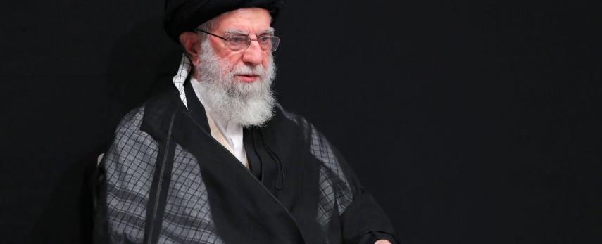 خامنئي يأمر بالتأهب عسكريًا ويحذّر "الجيران" من دعم أي هجوم أميركي
