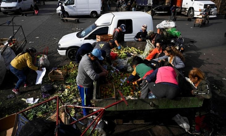 “شعب من الشحاذين”.. مواطنو الأرجنتين يئنون تحت سياط التضخم والغلاء
