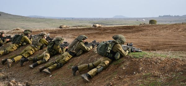 مناورة إسرائيلية في الجولان تحاكي حربًا مع "حزب الله"