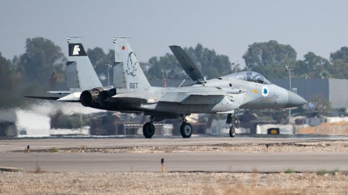 اسرائيل تخاطب إيران بنيران الحديدة!