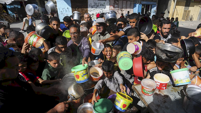 حال غزة: "أبو عبيدة" يتحدّى وحكومة "حماس" تحصي الضحايا