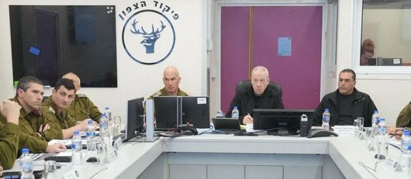 يوسي يوهوشواع/ الجبهة السابعة للحرب هي تلك الدائرة بين غالانت ونتنياهو