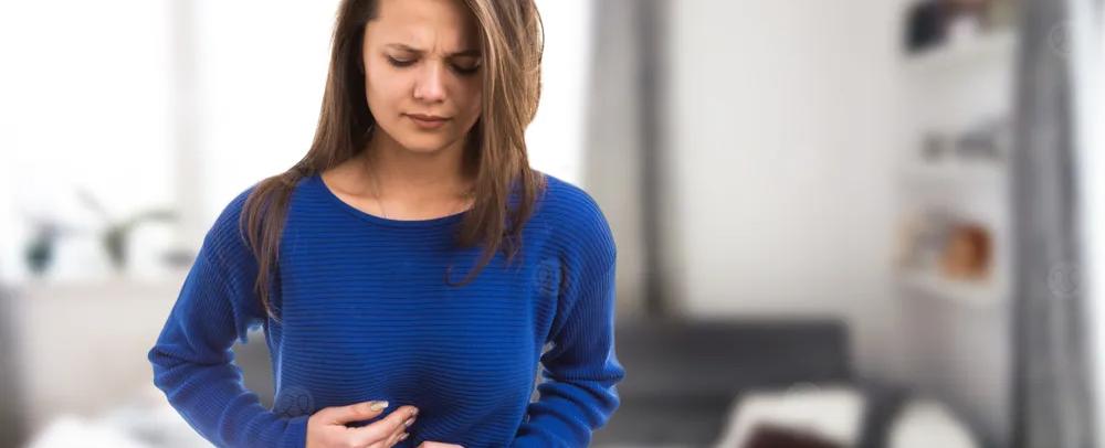 انتفاخ البطن والتوتر.. 3 عادات قد تخفف الأعراض بحسب اختصاصية تغذية