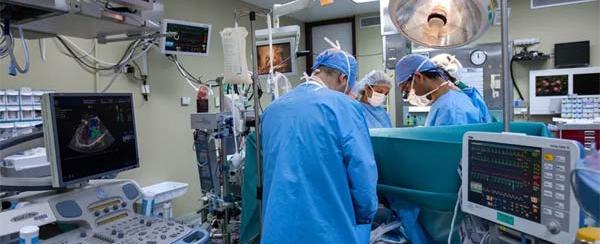 ولدت من دونه.. طبيب لبناني يعيد بمبضعه تكوين مهبل فتاة