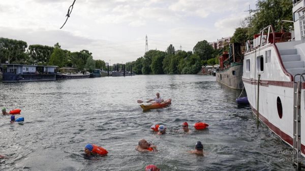 بعد ١٠٠ عام من الحظر.. باريس تسمح بالسباحة في نهر السين 