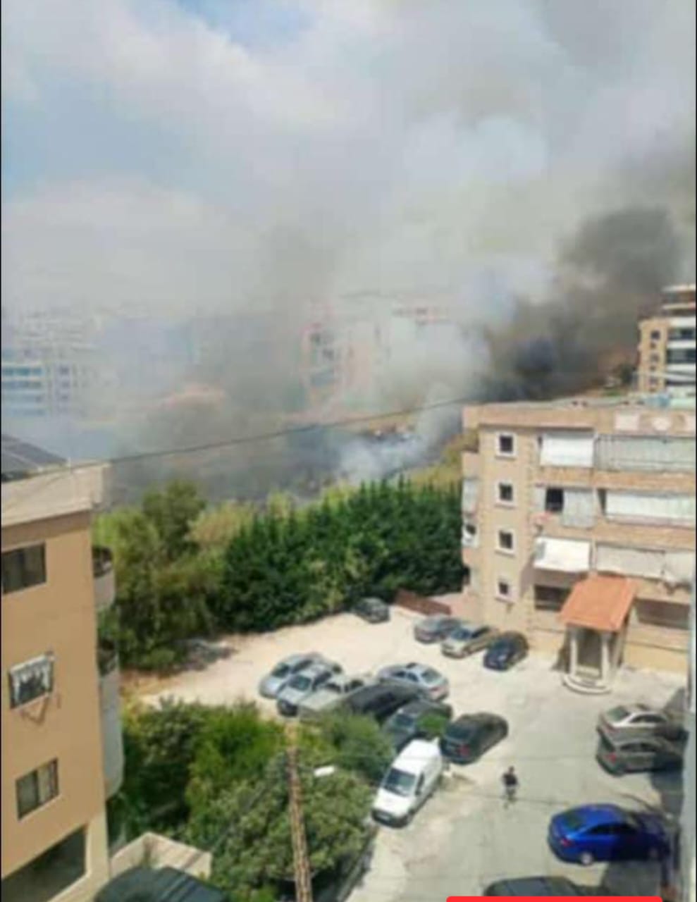 "عين الحلوة" يشتعل.. "كمين مسلح" يودي بعميد من "فتح" و ذعر ونزوح بعد تمدد الاشتباكات