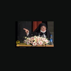 "حصل على التوفل قبل خطوبته لابنتي".. حماة مجتبى خامنئي تكشف ولعه باللغات الأجنبية