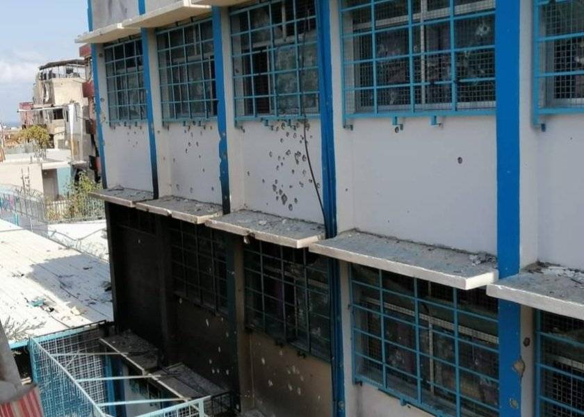 المسلحون يحولون التلامذة الى "دروع بشرية" في "عين الحلوة".. و"الأونروا" تتحرك!