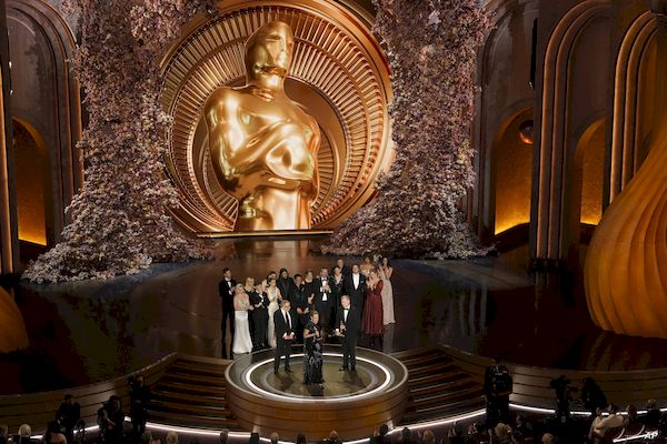 جوائز الأوسكار لعام 2024: ايما ستون تخترق "طوفان" أوبنهايمر