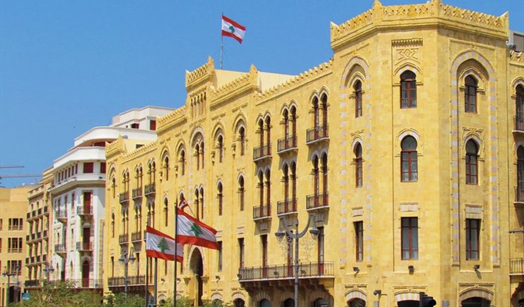  الأزمة تعصف ببلدية بيروت.. مشاورات لإختيار بديل بعد استقالة الرئيس!