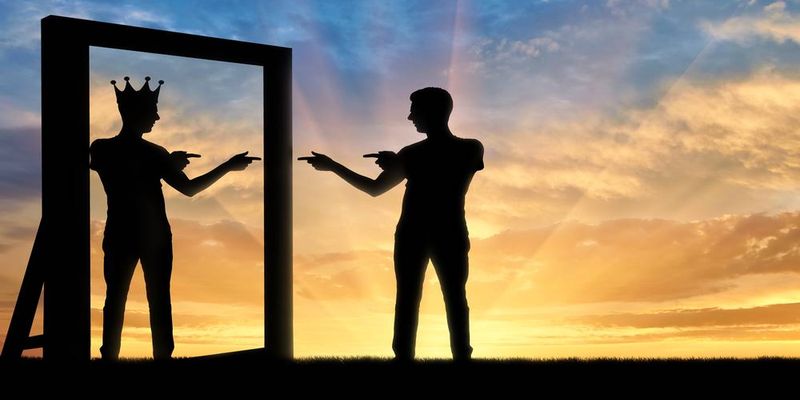 ظاهرة تجتاح البشرية.. كيف يمكن مواجهة "أمراض"  النرجسية وعوارضها وتأثيراتها!