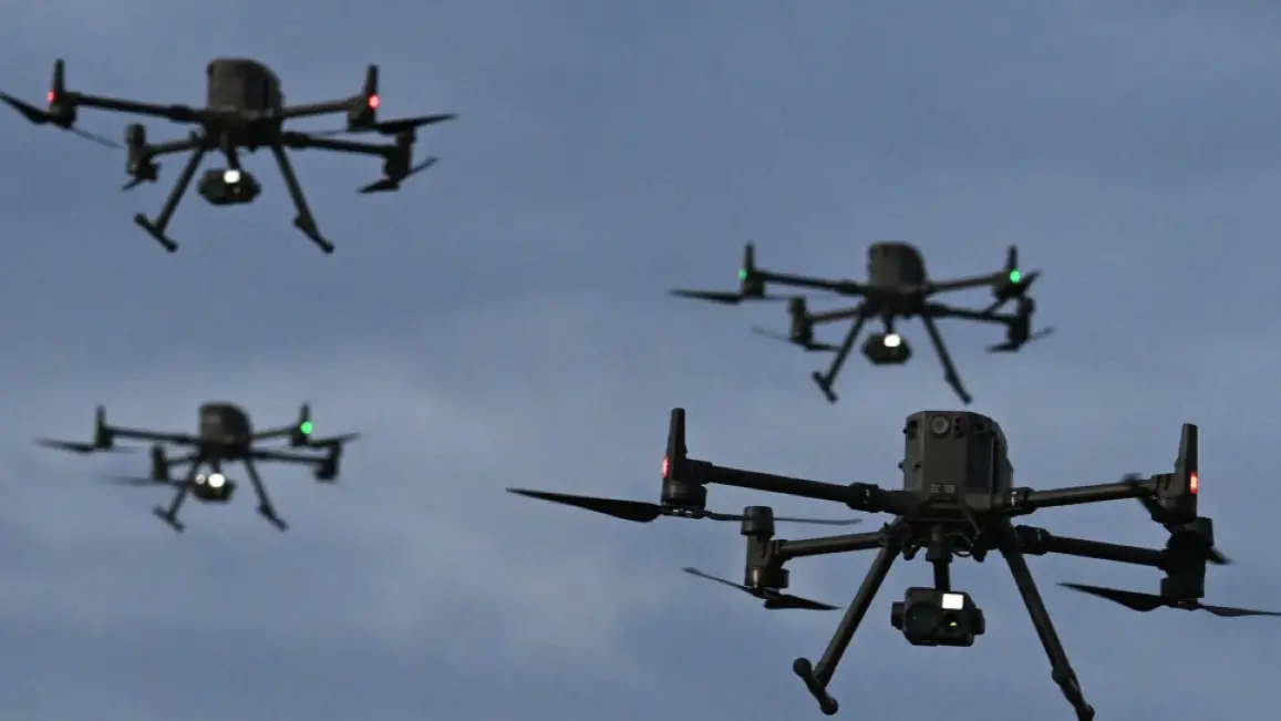 مسيّرات مجهولة تحلّق فوق قاعدة عسكرية بواشنطن تضم روبيو وهيغسيث.. هل لإيران صلة؟