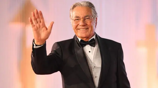 أخفى مرضه عن الجميع.. ورم في الرأس خطف مصطفى فهمي