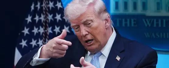 وول ستريت جورنال: ترامب يتعمّد الظهور بمظهر "غير متّزن" للضغط على إيران