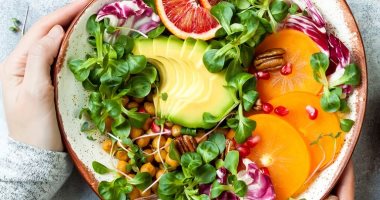 هل حقًا يعيش النباتيون حياة أطول؟