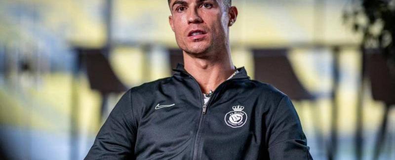 طبيب تجميل يرفع دعوى قضائية ضد رونالدو... والسبب؟!