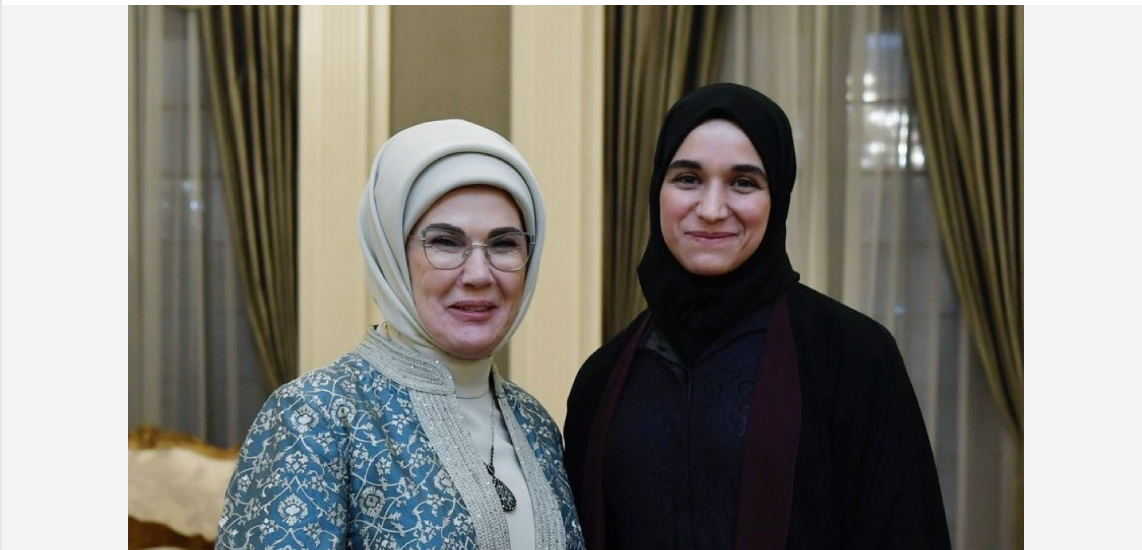 أول صورة رسمية لـ لطيفة الشرع مع أمينة أردوغان 