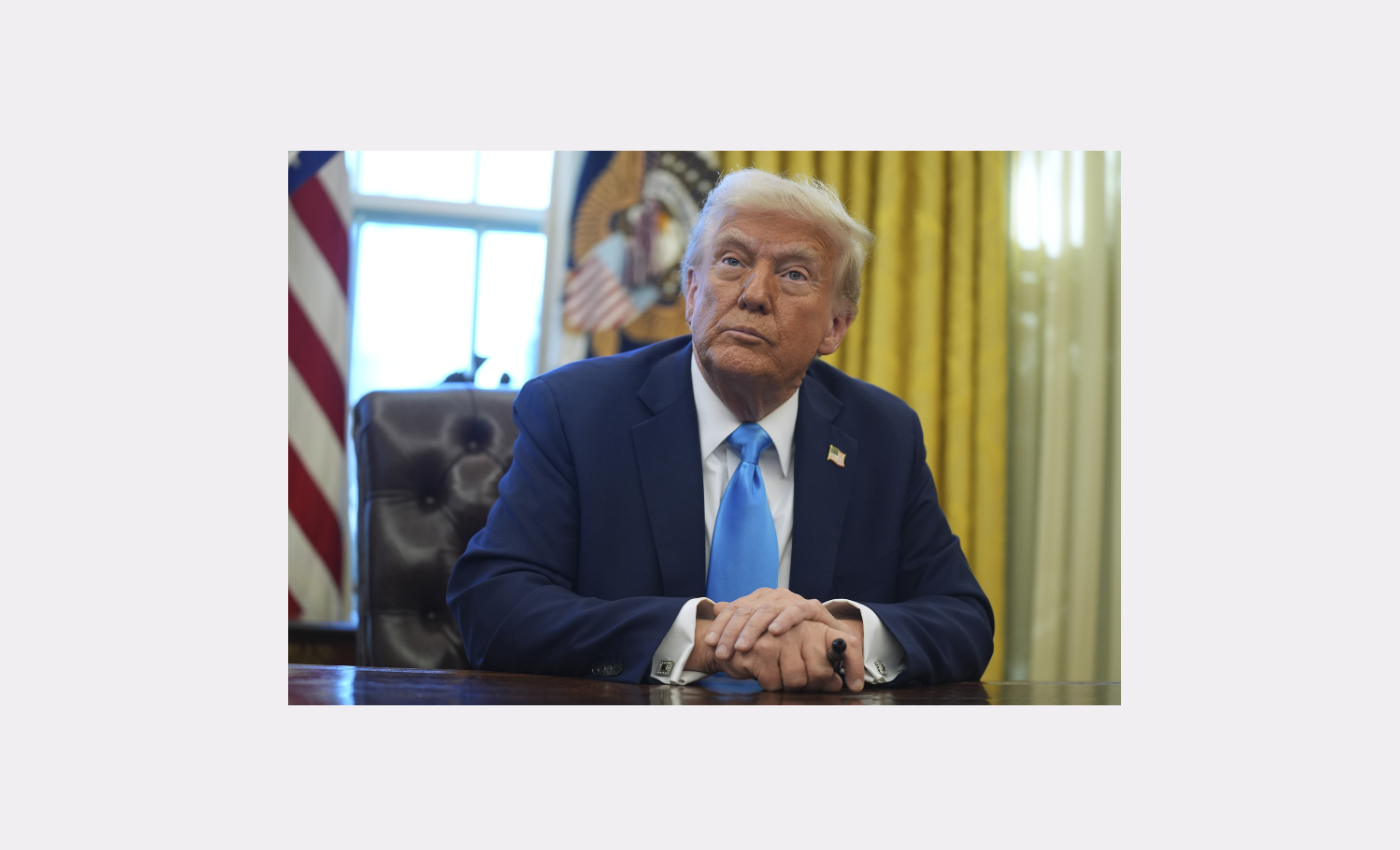 ترامب يرفع سيف "الضغط الأقصى" على إيران  وينفتح على اجتماع مع رئيسها  ويأمر بالقضاء عليها..إذا!