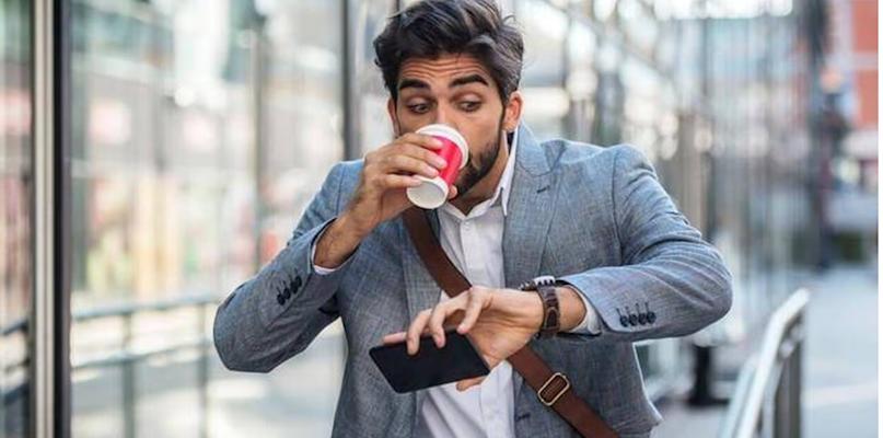 المماطل المتأخر دومًا: قراءة في نفسية الشخص الذي لا يلتزم بمواعيده