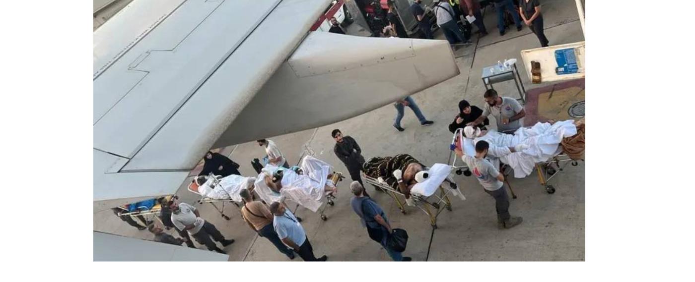 ايران تعلن أنها عالجت 500 لبناني أصيبوا بتفجيرات البايجر