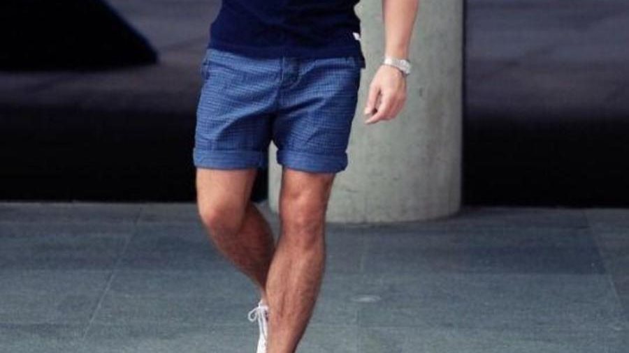 إتيكيت الأناقة للجنسين: الشورت والليغينغ ممنوعان في مكان العمل