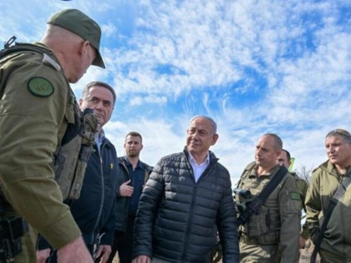 نتنياهو وكاتس يجولان سرًّا في العمق السوري.. والكشف عن شبكة لتهريب الأسلحة