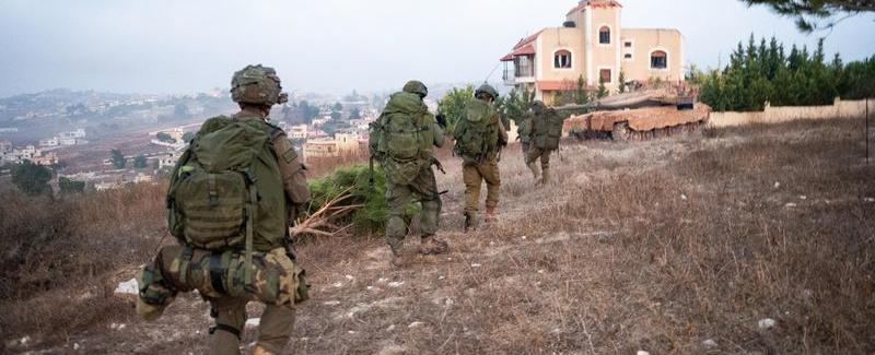 مراسل عسكري إسرائيلي "يشرح" منهجية تصدي "المقاومة الإسلامية" للتوغل البري في جنوب لبنان