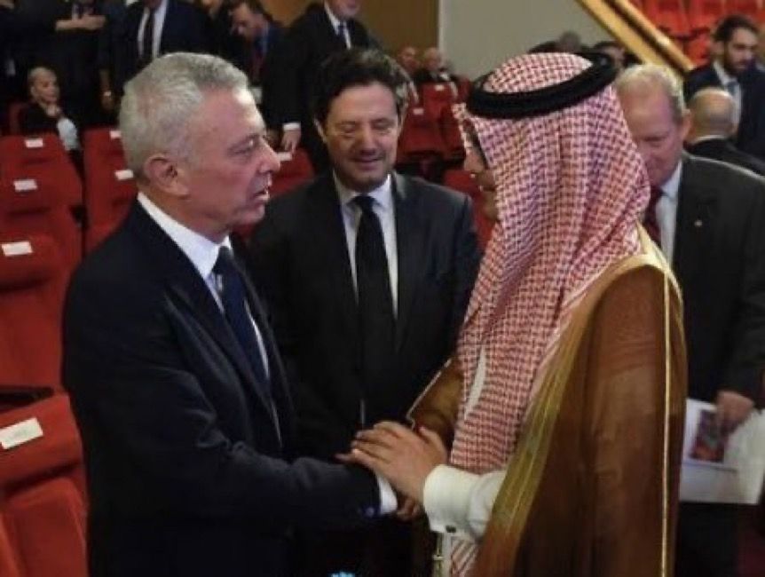 تقديم مقعد سليمان فرنجيّة على مقعد ميشال معوّض في "منتدى الطائف": إشارة سعوديّة أم خطأ بروتوكولي؟