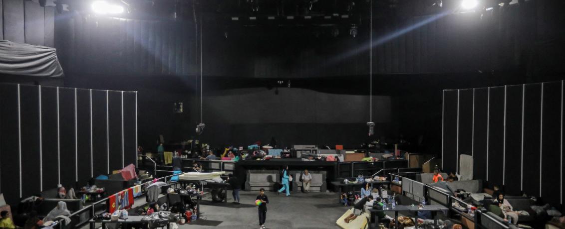 ملهى ليلي شهير في بيروت يتحول إلى ملجأ للنازحين