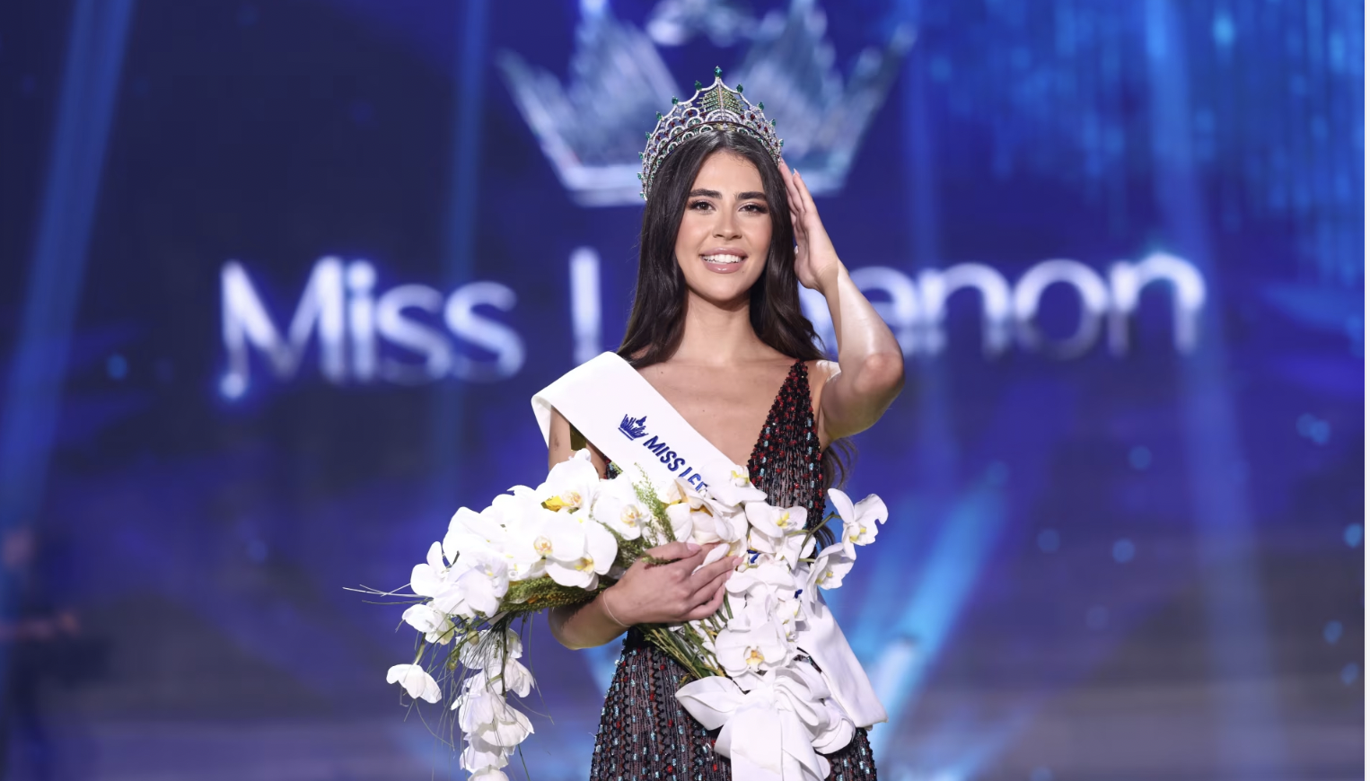 بيرلا حرب تتوَّج ملكة جمال لبنان لعام 2025