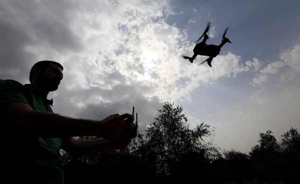 طائرات التصوير تتساقط في لبنان والخسائر كبيرة.. ما السبب وكيف يمكن تفاديه؟