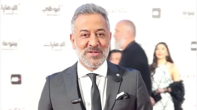 "سبّ الذات الإلهية" وشرب الكحول.. تفاصيل جديدة عن تعرّض عبد المنعم عمايري للضرب 