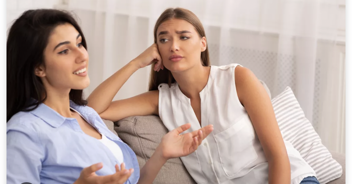 مقارنة النفس بالآخرين… سلوك يستنزفك من دون أن تشعر 