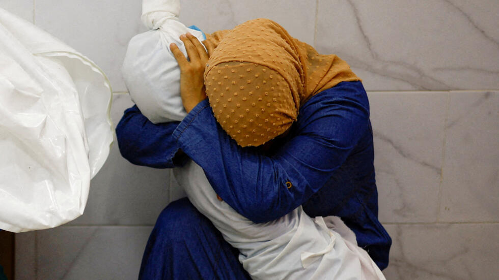 صورة مفجعة لفتاة فلسطينية تفوز بجائزة "وورلد برس فوتو"