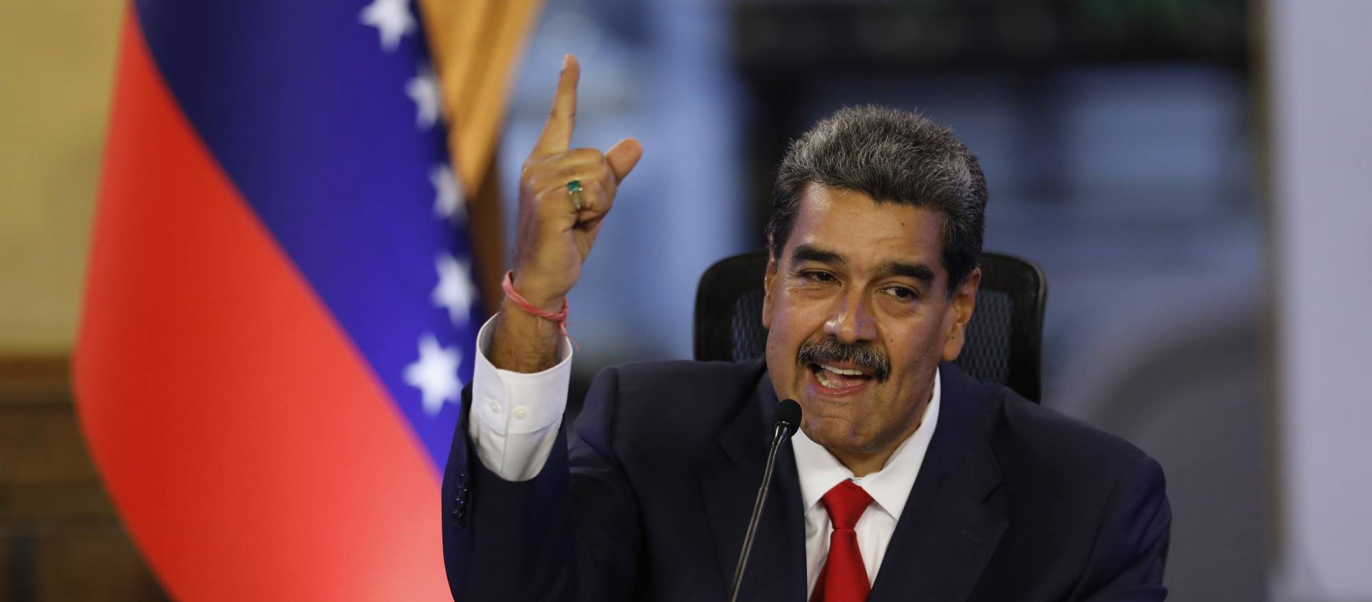 المشهد الانقسامي في فنزويلا يتعمّق... فأين سيقف الجيش؟