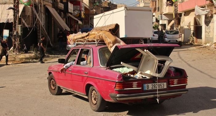 "حزب الله" يأمر مقاتليه بمغادرة الجنوب و"القرض الحسن" يجمّد تعويضات الإيواء