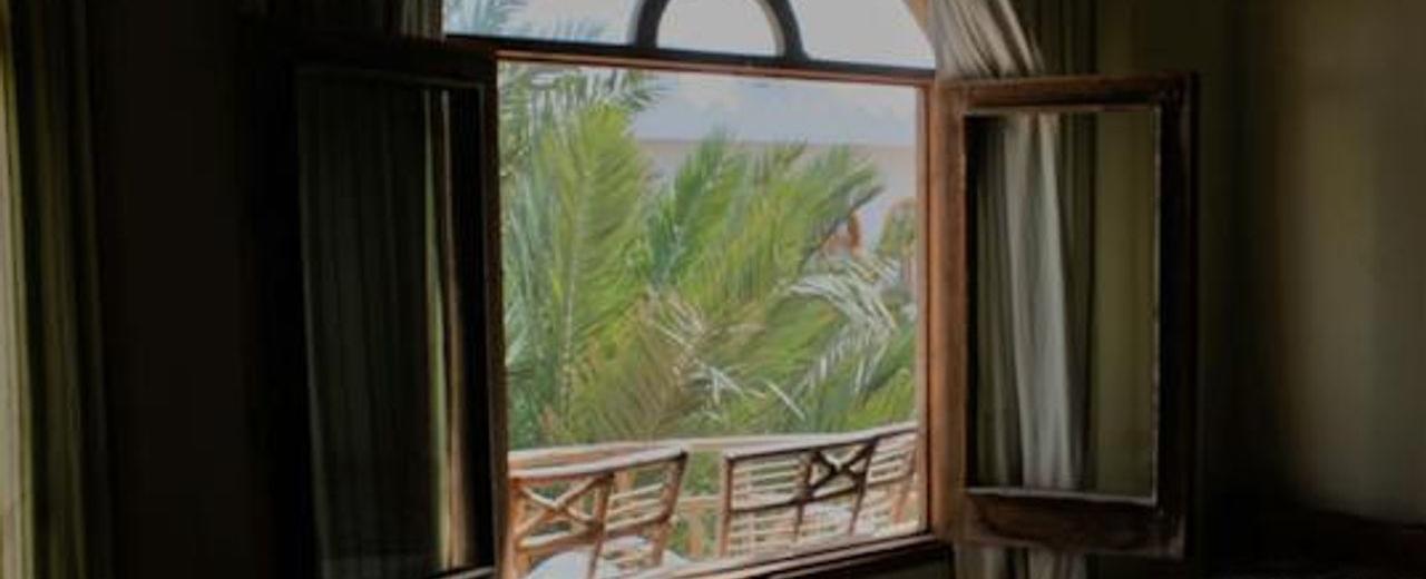 ليالٍ منعشة أم أخطار خفيّة؟... هذا ما يحدث عند النوم والنافذة مفتوحة