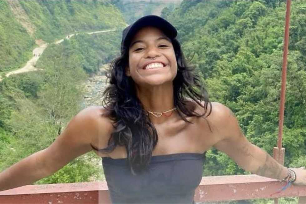 حُدّد مكانها لكنها تُركت تواجه موتها... سائحة برازيلية تسقط في فوهة بركان بإندونيسيا