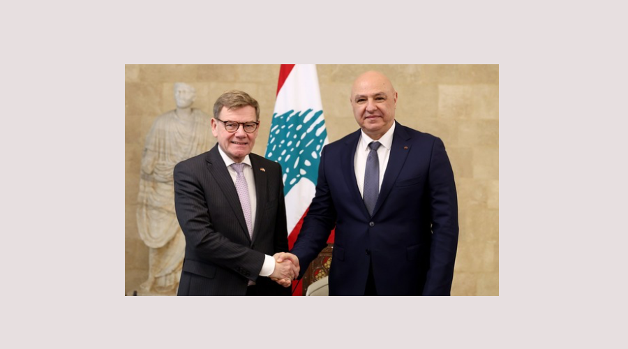 عون غداة تكليف الجيش: لبنان مستعد للمفاوضات