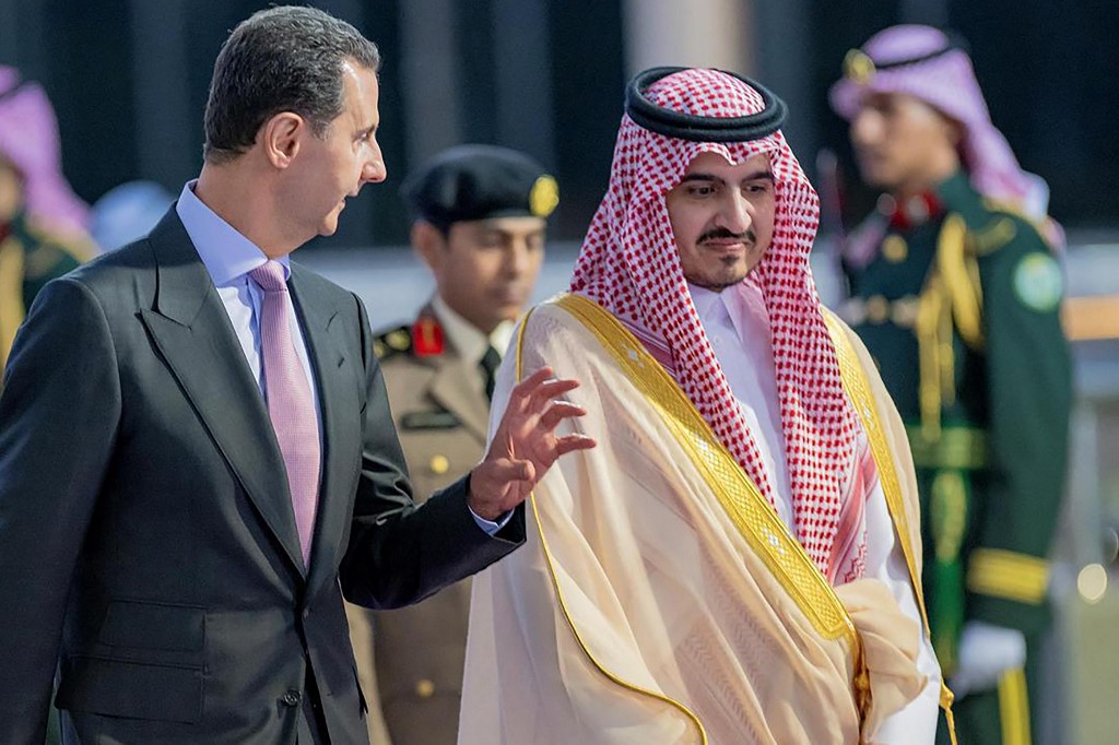 صحافي تركي: الأسد سلم إسرائيل وثائق عن أماكن تخزين السلاح مقابل عدم قتله