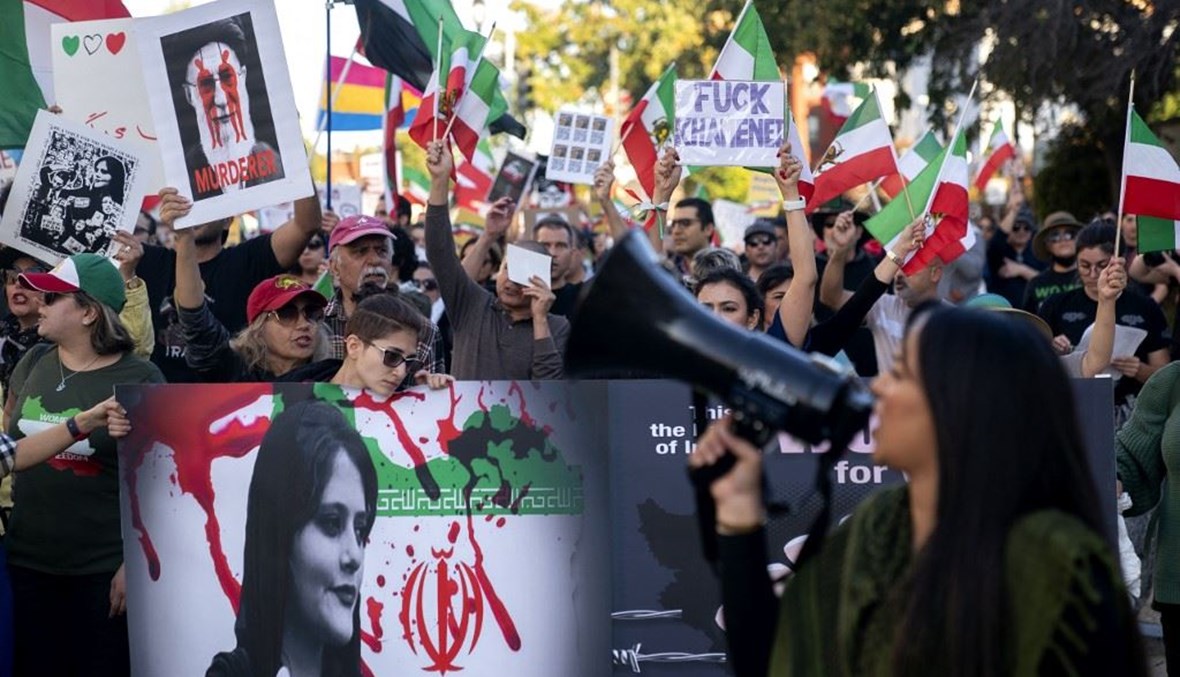 ابنة شقيقة خامنئي قبل اعتقالها: قاطعوا النظام قاتل الأطفال في إيران