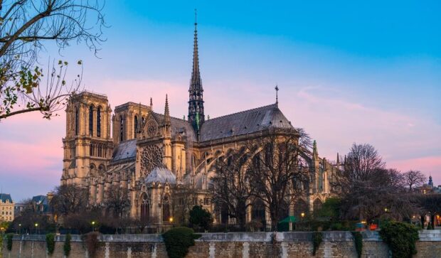 بحضور ٤٠ قائد دولة.. كاتدرائية نوتردام في باريس تفتح أبوابها من جديد
